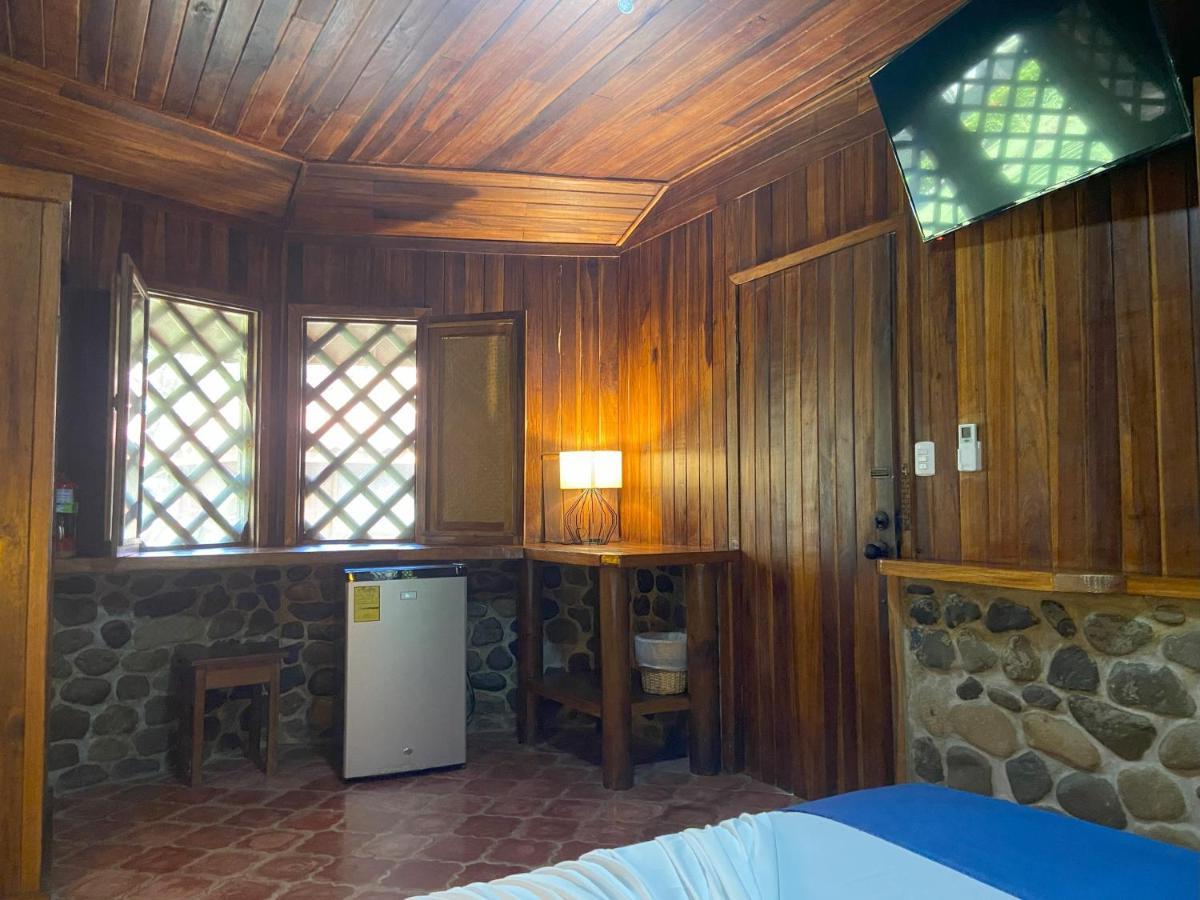 Bungalows Malu Cahuita Exterior foto